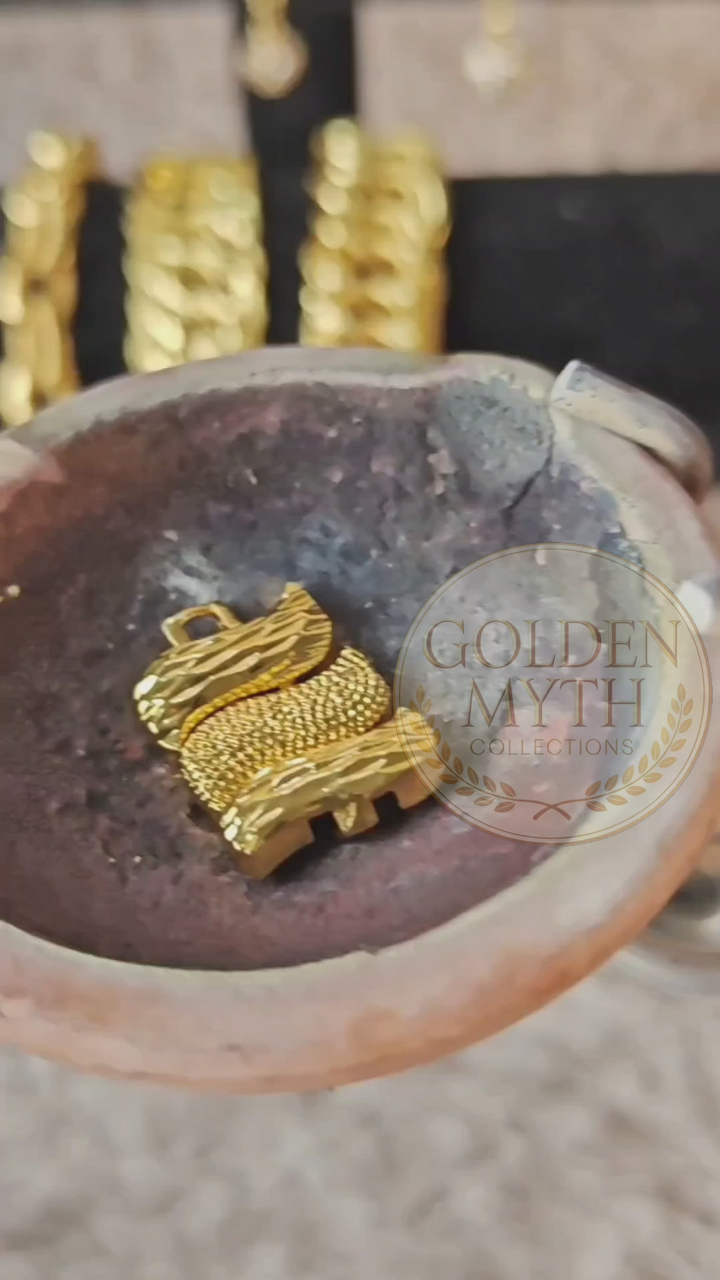 (30g 1.4cm) Elegant Curve Bracelet | Premium Alloy Gold Plated with 24K
